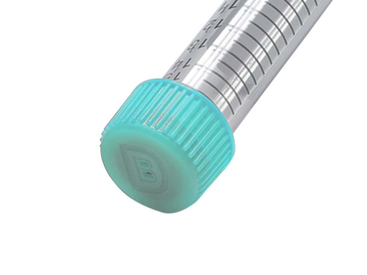 蓋子帶有透氣孔且?guī)Ф』z塞，用于連接注射器